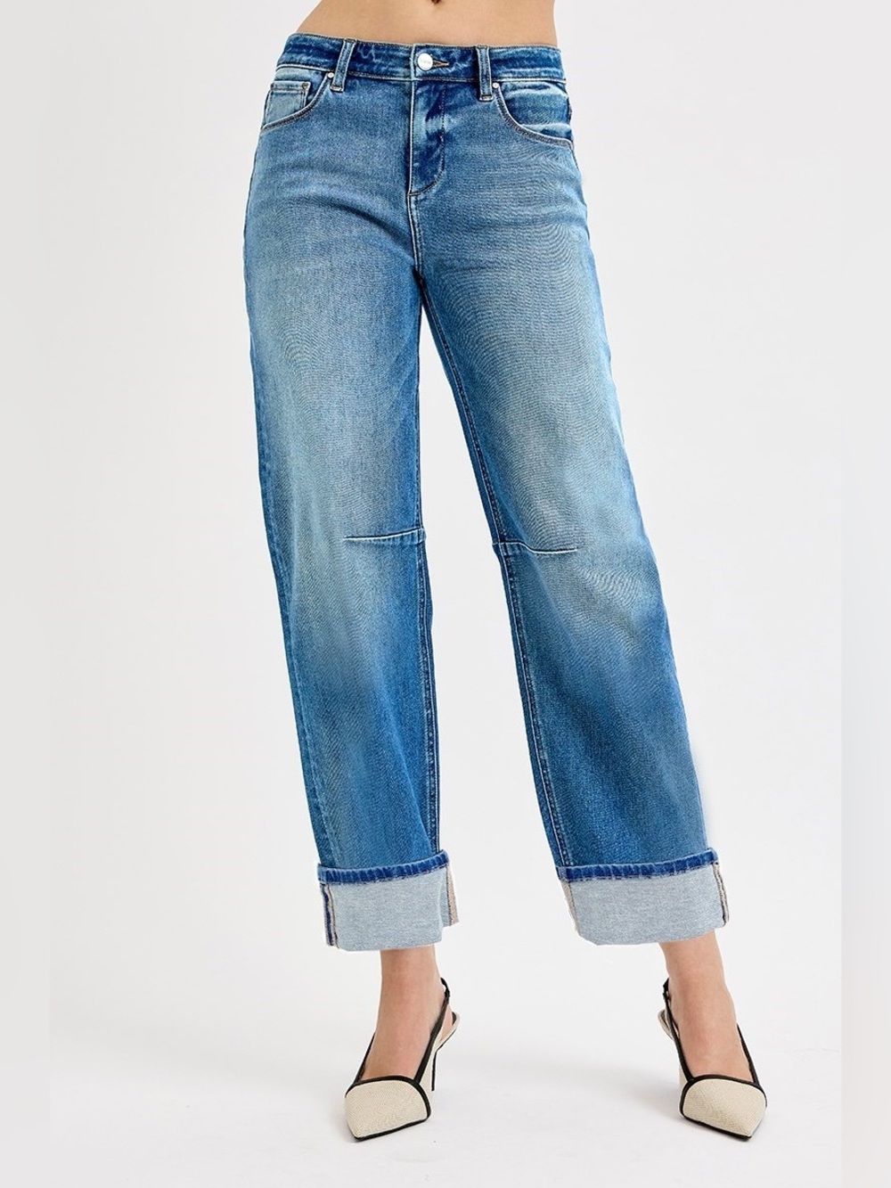 PGC21232 MEDIUM Risen Slouchy Crop Barrel Cuffed Jeans
